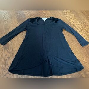 Jessica Simpson Black Nursing Maternity 3/4 Sleeve Tunic